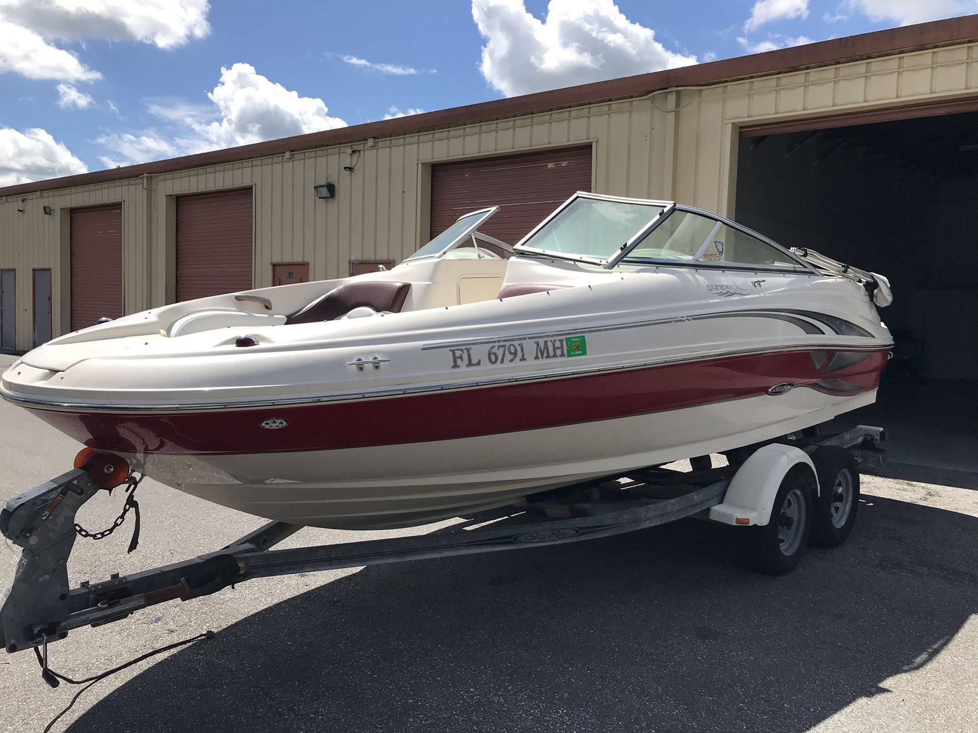 2003 sea ray 200 sundeck for Sale in Orlando, FL OfferUp