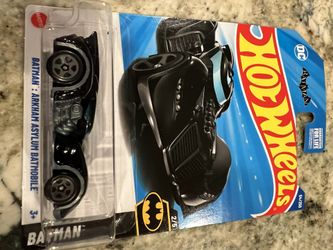 Hot Wheels - 2025 Batman 2/5 Batman: Arkham Asylum Batmobile 54/250