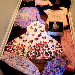 17 Pieces Bundle Of Girl Clothes Size 14-16 