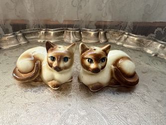 Vintage Siamese Cats Salt & Pepper Shaker Set