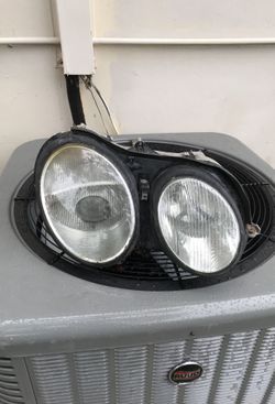 Headlight mercedes