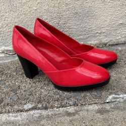 Closed Toe Red Heels