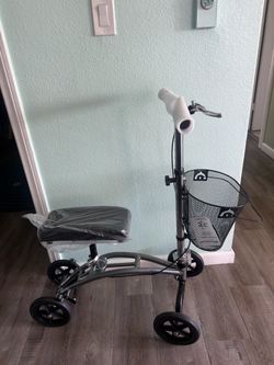 Knee Scooter / Knee Walker — Brand New — $120