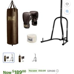 Everlast Punching Bag With Stand 