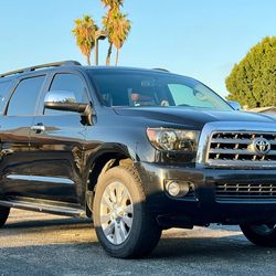 2011 Toyota Sequoia 5.7L V8