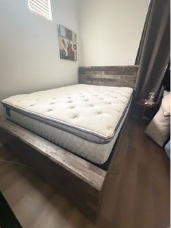 Queen bed , Matress + bed+ TV Stand