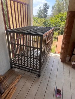 Large dog kennel- pick up Oceanside