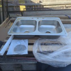 Kitchen Sinks New In The Box $59 Each
