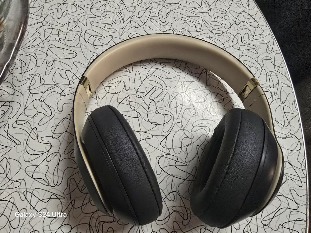 Beats Solo 3