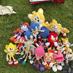 SONIC HEDGE HOG PLUSHIES