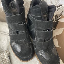 Tenis 8.5 $6 dlls botas stev mad 8.5 piel $40 dlls