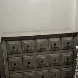 Sage Green 3 Drawer Dresser