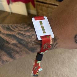 3 Wrist Bands For 250 Are Shoot Me An Offer  For Sunday Only 