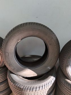 265/70/18 Michelin defender four used tires
