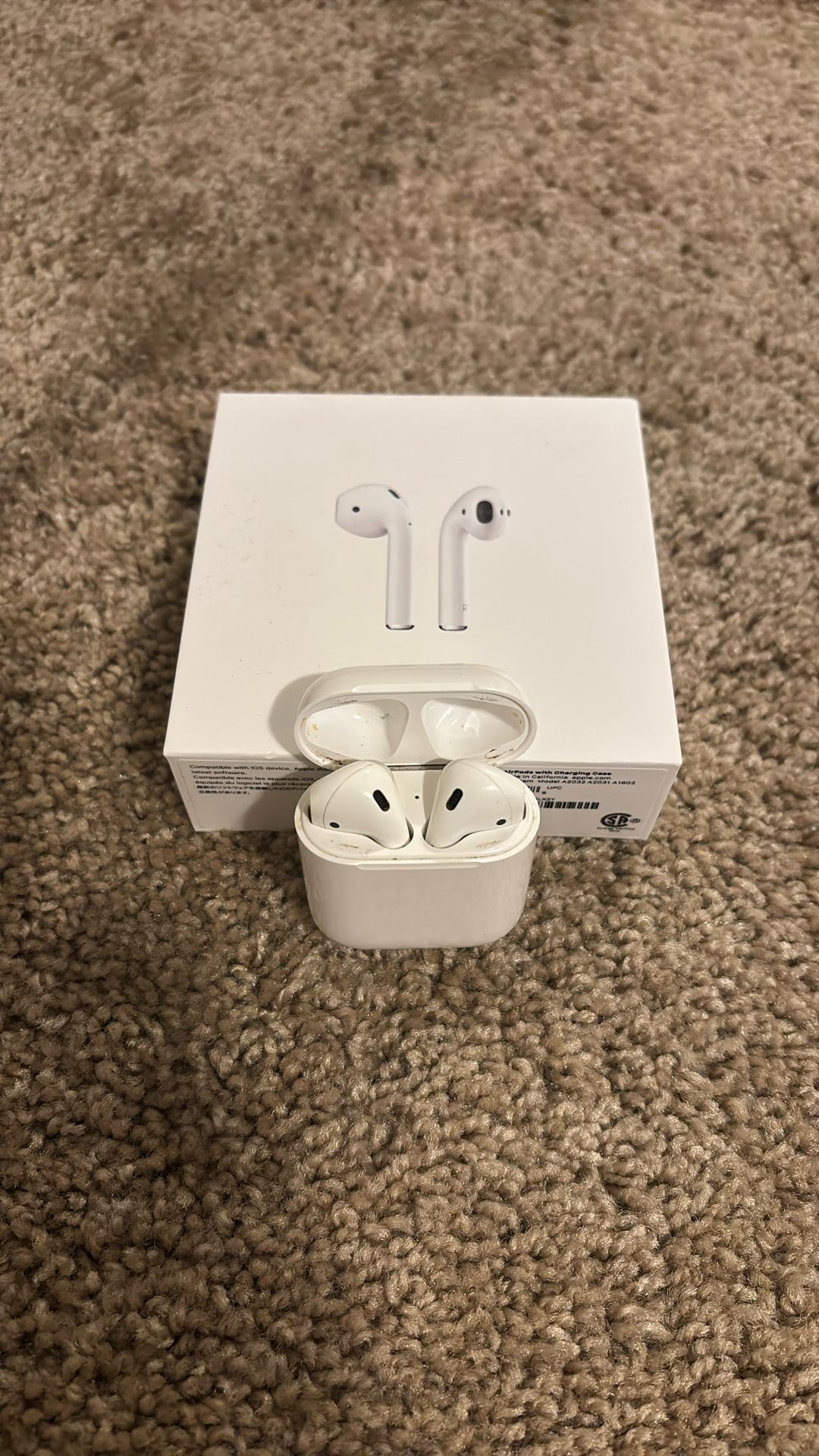 Apple AirPods gen 2