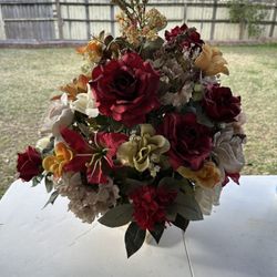 Flower Arrangement With Base