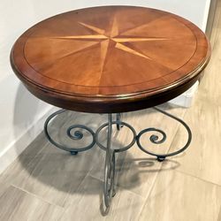 Ethan Allen Collectors Classic Round End Table With Inlay