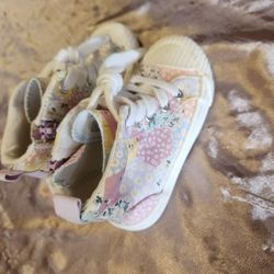 Cat&Jack Girls High Tops Kids Size 8