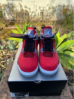 Jordan 4 Toro Bravo Size 10 (2026)