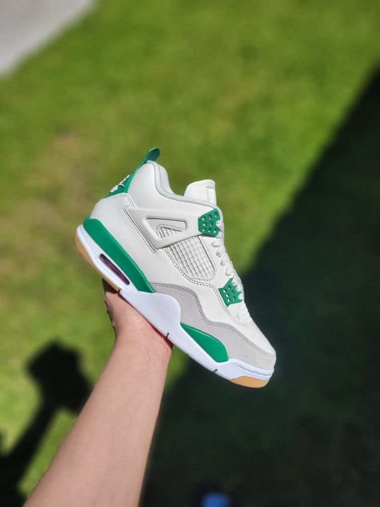 Air Jordan 4 Retro X Nike SB 