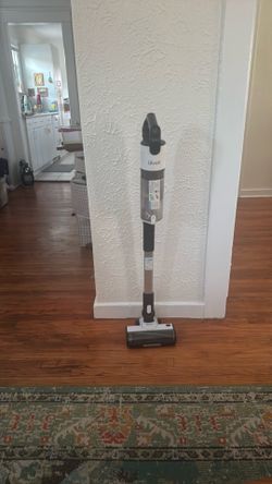 Levoit LVAC-200 Cordless Vacuum