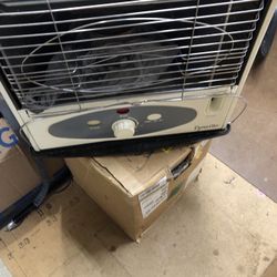 KEROSENE HEATER