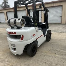 2010 Nissan Forklift 6000lbs