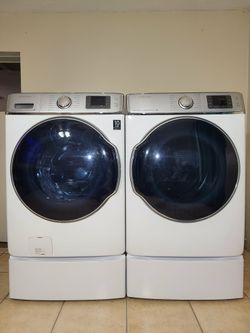 Samsung Front Load Washer and Dryer Set