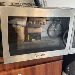 Magic Chef Microwave 