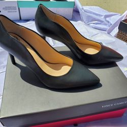 Vince Camuto Heels Size 8