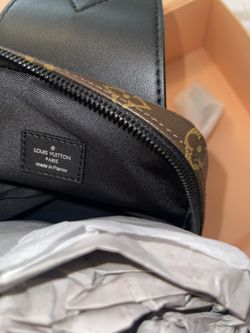 Louis Vuitton Avenue Sling Bag Black - 3 For Sale on 1stDibs