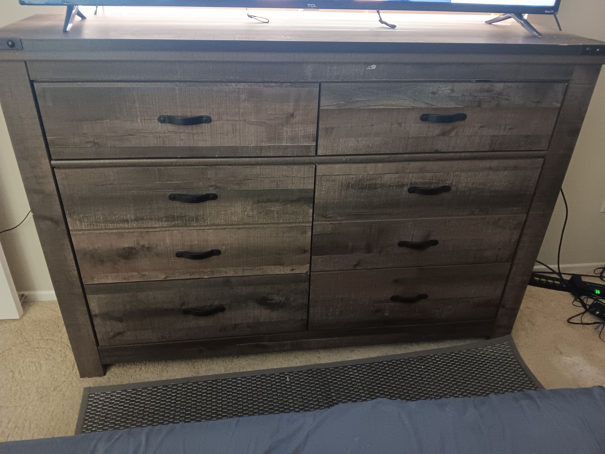 Solid 8-Drawer Bedroom Dresser