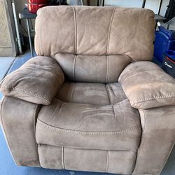 Swivel/Rocker/Recliner