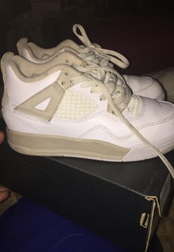 Kids Jordan’s size 13c