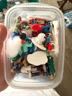 Miniature Winter Village Figurines Set