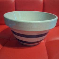 Vintage Robinson Ransbottom Shaffing Bowl 7" / 1 1/2 qt
