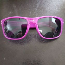 Oakley- Holbrook -Like New Sunglasses $40 OBO