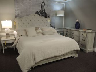 Bernhardt Mirabelle Upholstered King Sleigh Bed - Cream | Headboard