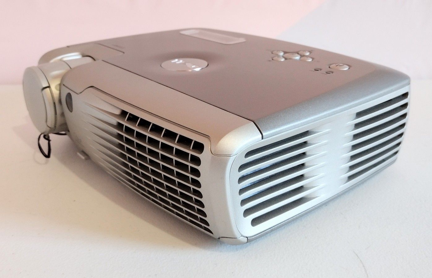 Dell 3300MP Projector for Sale in El Monte, CA OfferUp