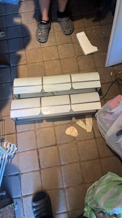 2 kitchen lights