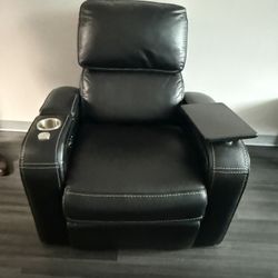 Black Leather Recliners 