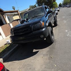 2004 Toyota Tundra