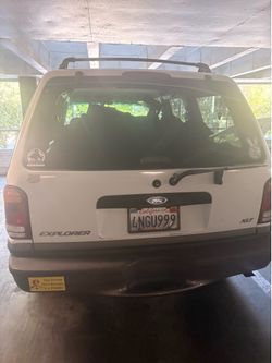 2000 Ford Explorer