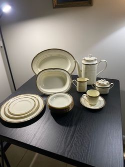 Lenox China 6 Piece Setting & Xtra