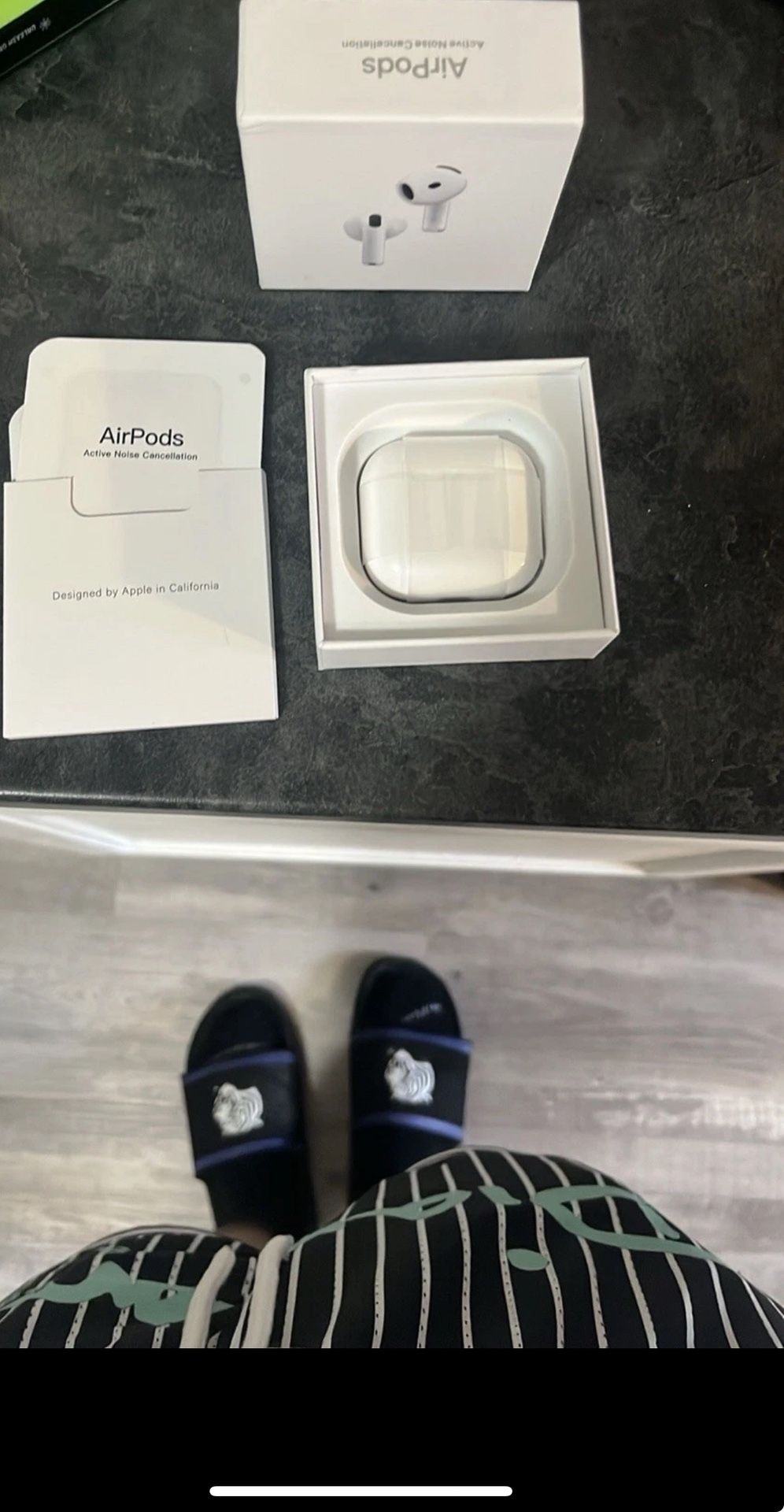 AirPods 4s