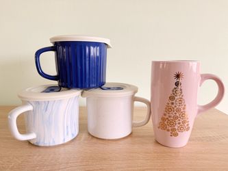Set of 4 Ceramic Mugs – 3 Soup/Meal Mugs with Lids & 1 Pink Holiday Christmas Tree Mug