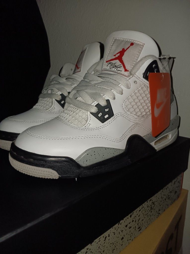 Jordan 4 White Cements