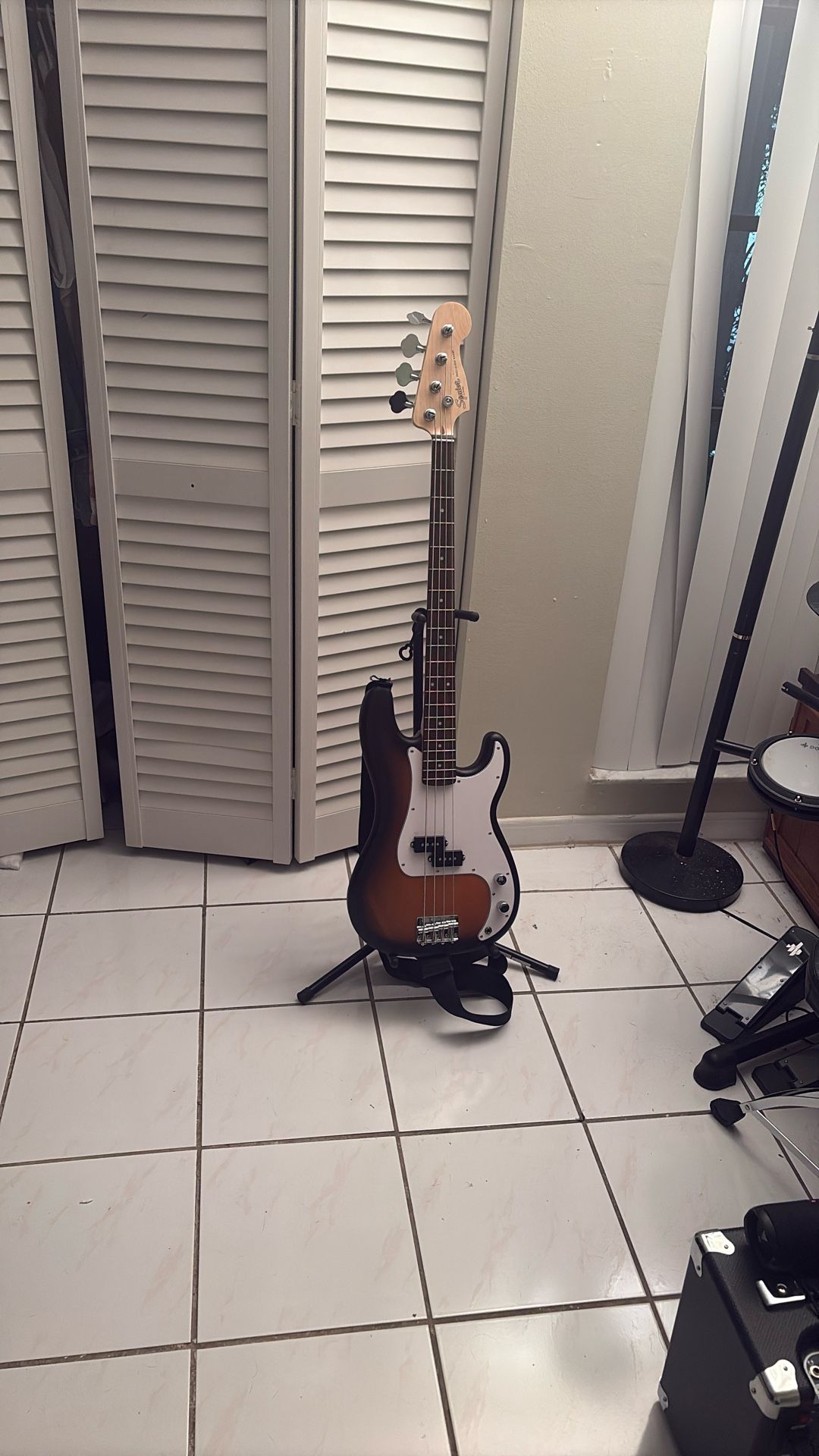 Guitar Bass
