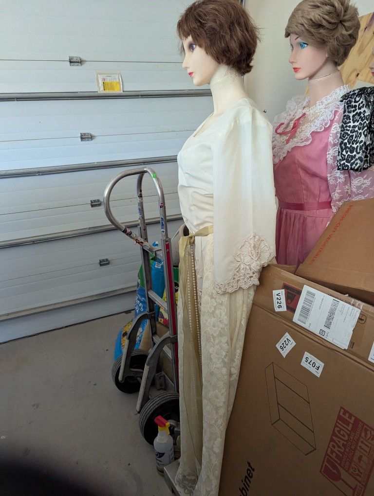 2 Full Size Mannequins , Heavy Removable Metal Base 