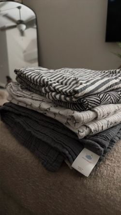 Muslin Recieving blankets